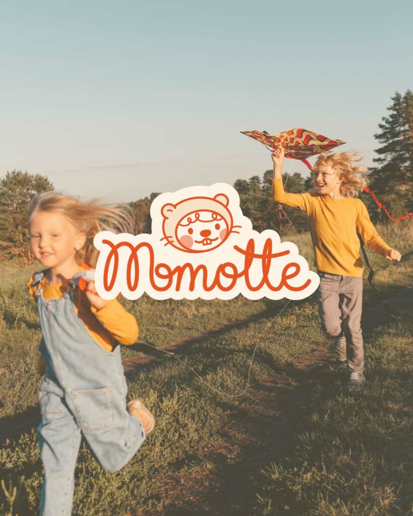 solaire-studio-portfolio-projet-momotte-logo-embleme-enfance