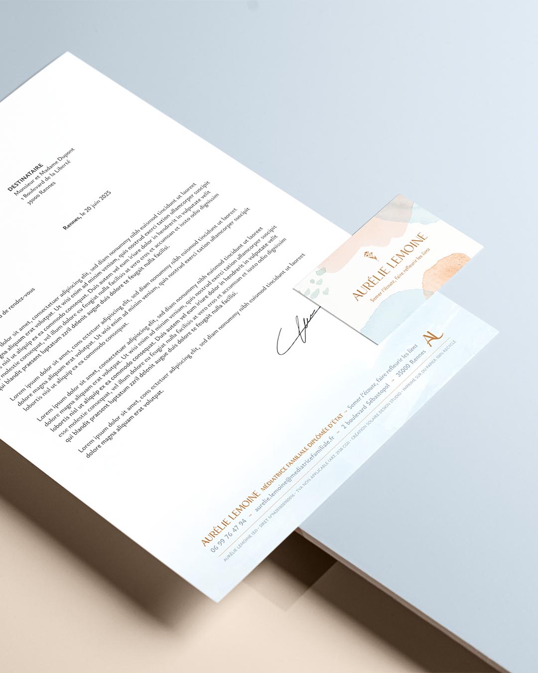 solaire-studio-portfolio-projet-aurelie-lemoine-mediatrice-familiale-stationery